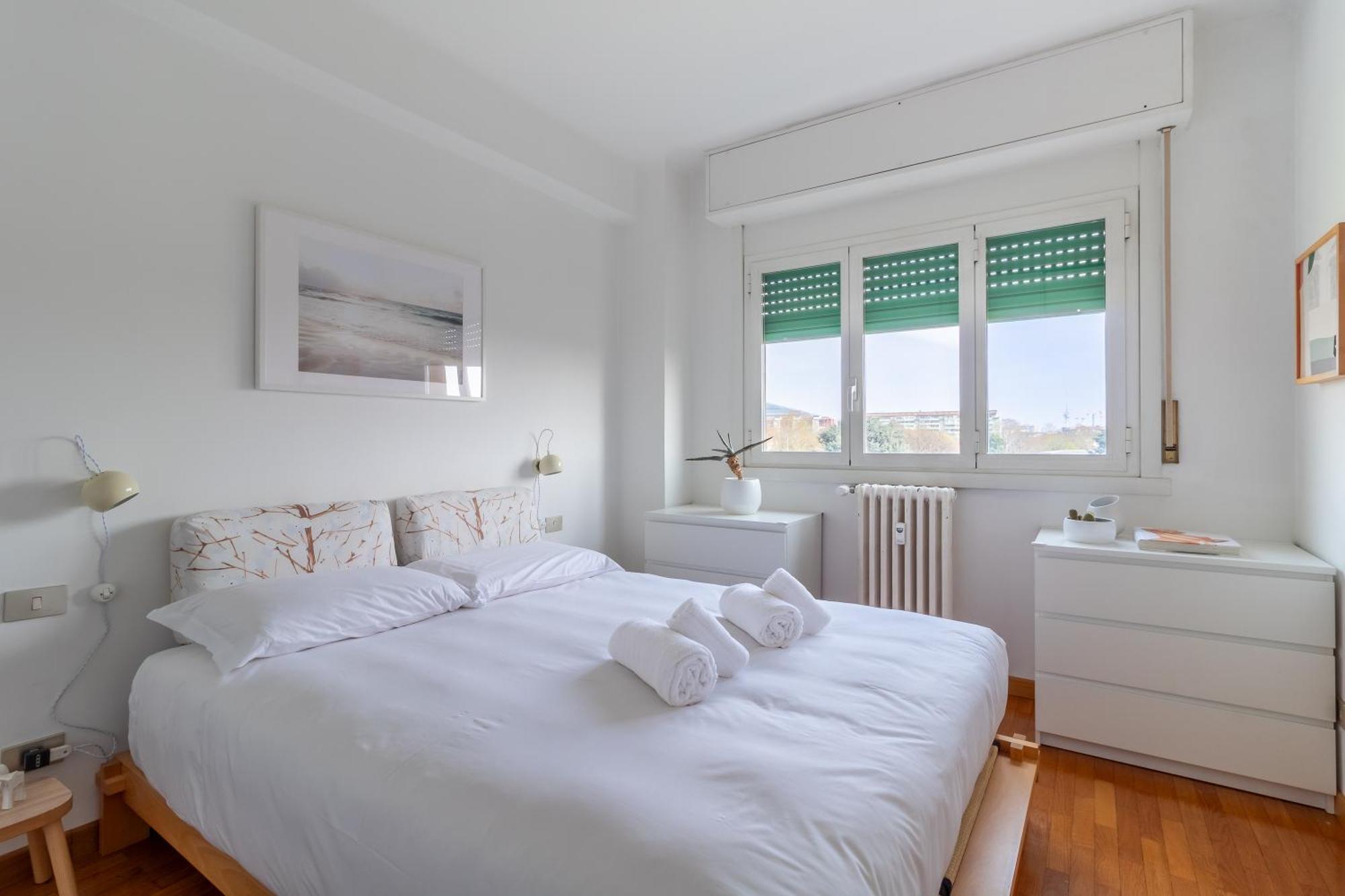 Trilocale In Via Pogatschnig 40 -- San Siro-rho Fiera-duomo Milan