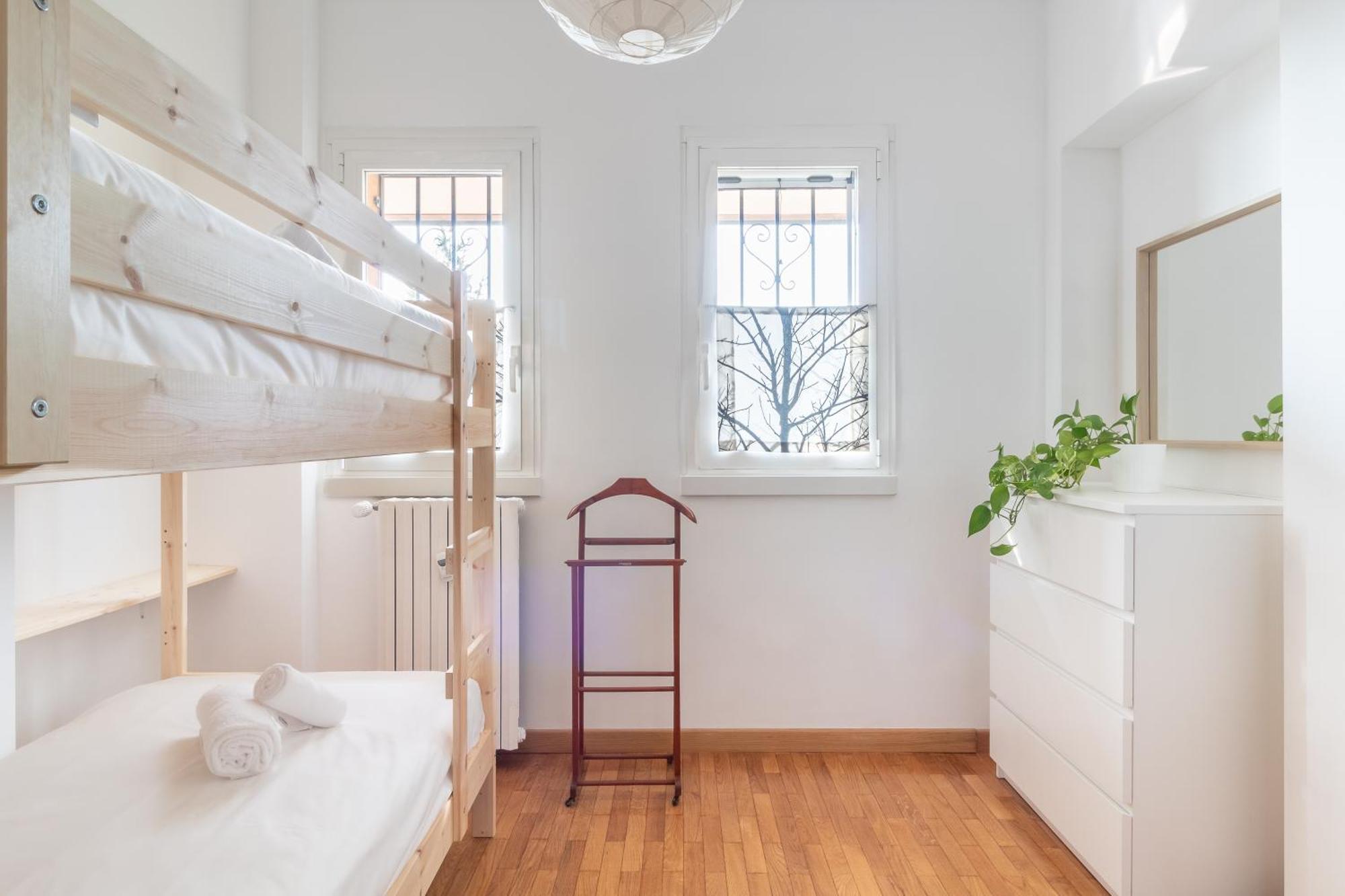 Apartment Trilocale In Via Pogatschnig 40 -- San Siro-rho Fiera-duomo Milan