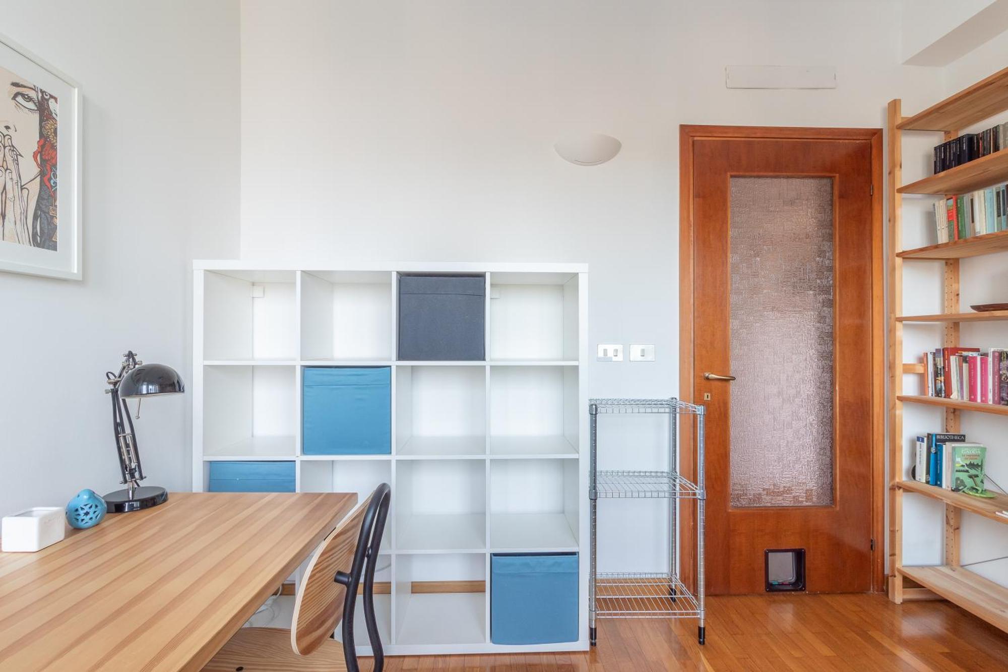 Trilocale In Via Pogatschnig 40 -- San Siro-rho Fiera-duomo * Milán